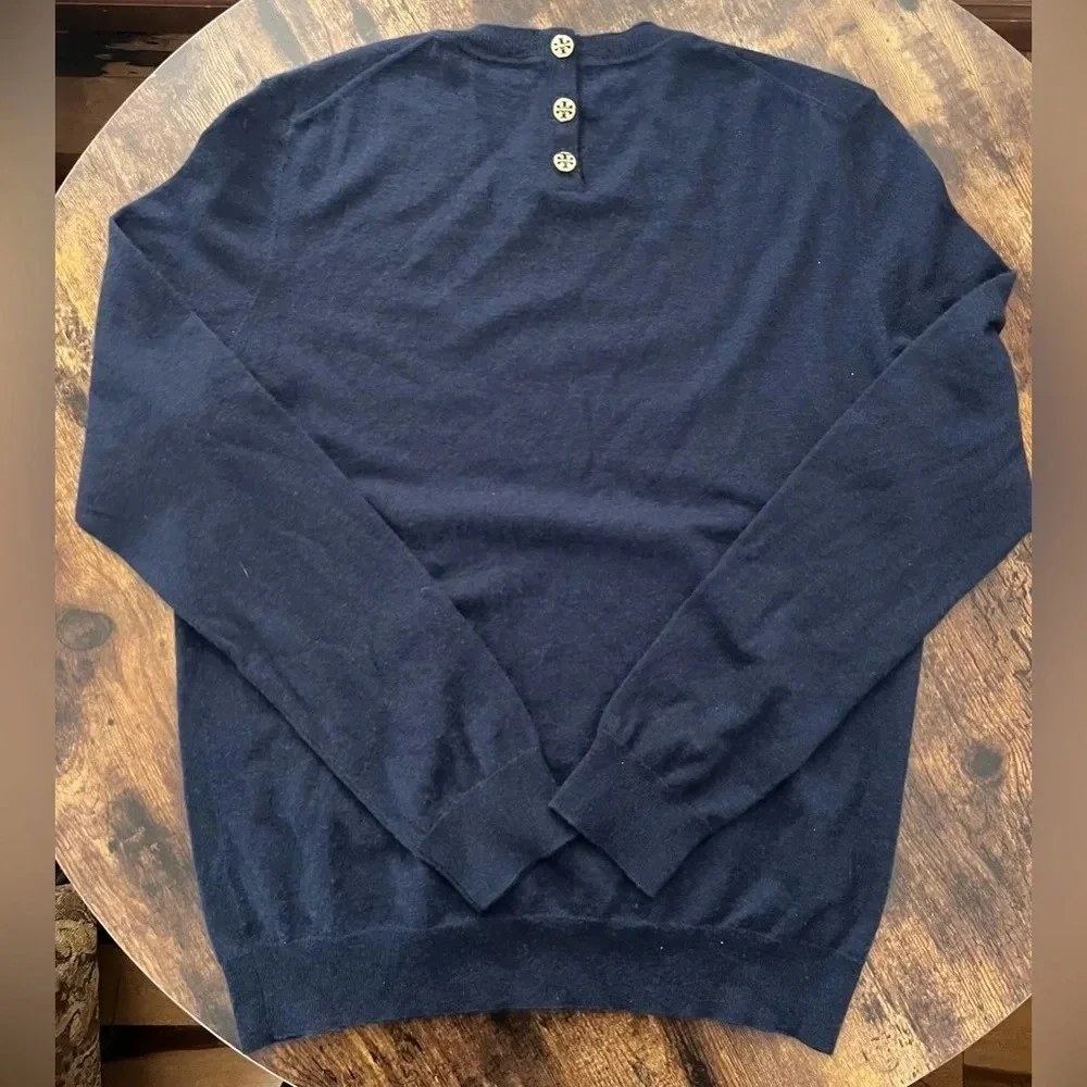 Tory Burch | ladies cashmere sweater. Size: L